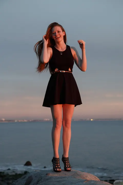 Wendy Patton: Petite Redhead Flashes Her Panties Under a Dress on the Beach – photo 2 of 11