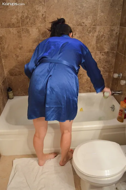 Brunette MILF with Big Tits Undresses and Spreads in the Bathroom – photo 1 of 18