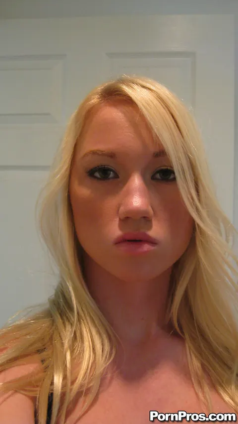 Madison Scott: Blonde with Big Enhanced Tits Undresses and Spreads in the Bathroom Mirror – photo 2 of 16