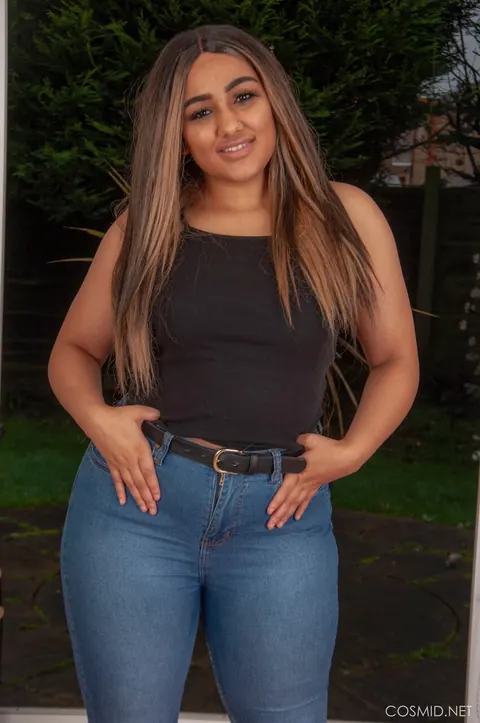 Curvy Woman Undoes Jeans to Show Thong and Socks – photo 1 of 16