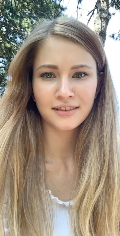 Woman Fucks Outdoors and Takes a Facial – photo 4 of 21