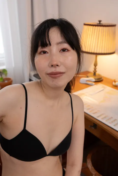 Asian Woman Reveals Her Small Tits and Trimmed Pussy – photo 2 of 21