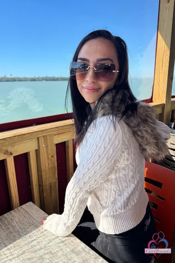 Lily Jordan – Petite Latina Spreads Her Pussy on the Beach in Glasses