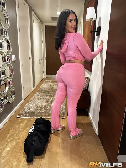 Nia Bleu: Curvy Latina MILF Sucks Cock and Takes It Doggy Style – photo 21 of 21