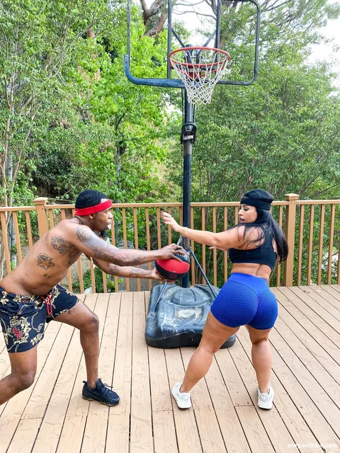 Monica Santhiago: Curvy Latina MILF Fucks Bareback with a Black Man – photo 4 of 21