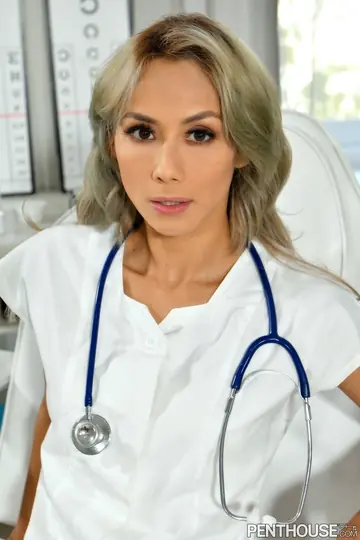 Veronica Leal – Latina Strips Naked in the Office