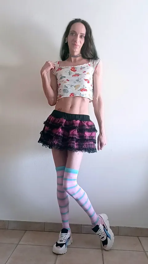 Skinny Woman Shows Her Tits Before Peeling Off Her Socks – photo 5 of 12
