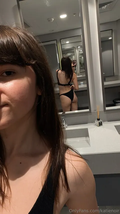 Ebony Brunette Poses in a Black Bikini in the Bathroom – photo 14 of 19