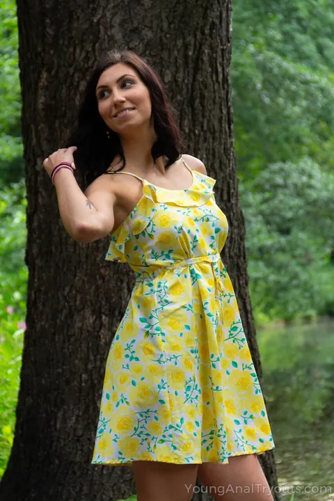 Henna Ssy: Busty Brunette Undresses Outdoors for Anal and a Facial – photo 2 of 21