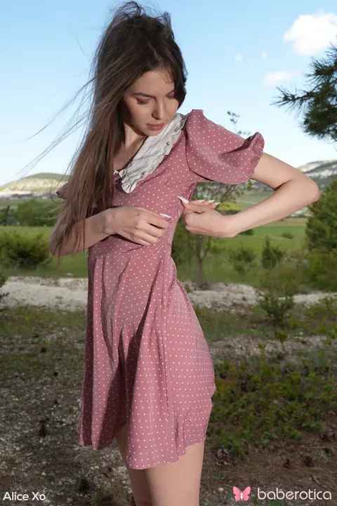 Alice Xo: Petite Brunette in a Dress Spreads Her Pussy Outdoors – photo 5 of 21