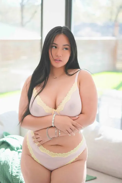 Curvy Asian Woman Strips Out of Her Bikini and Lingerie – photo 20 of 20