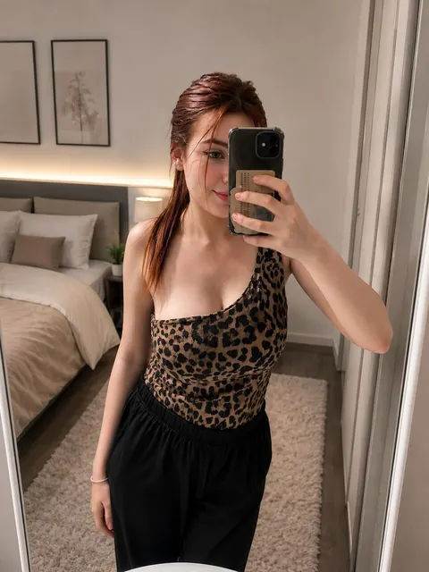 Slim Redhead with Big Tits Takes a Nude Selfie – photo 4 of 20
