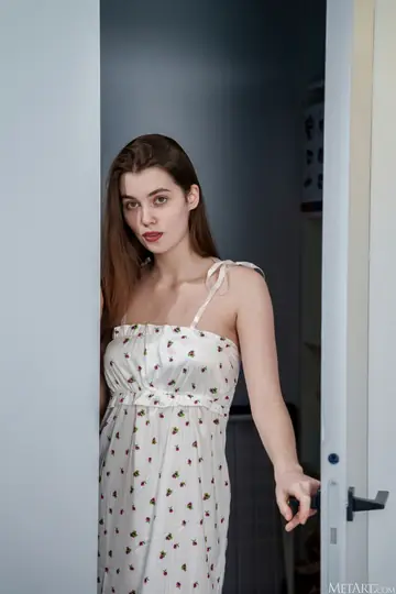 Ukrainian Woman Undresses and Poses Nude for Glamour Gallery
