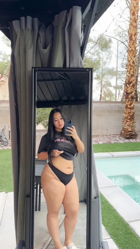 Asian BBW Strips Out of Her Lingerie and Bikini Outdoors – photo 2 of 20