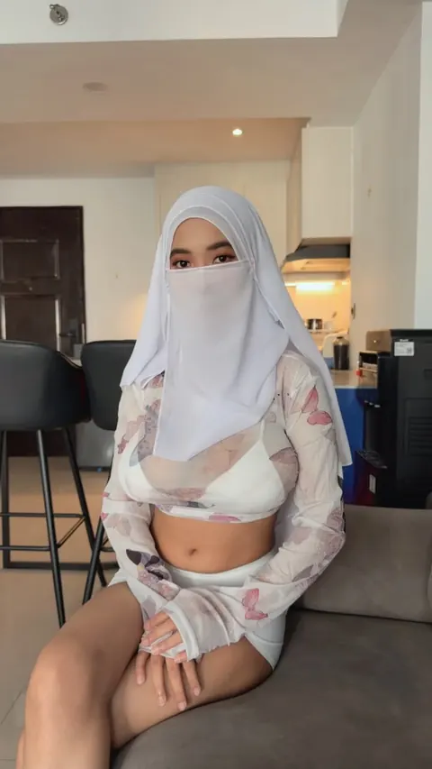 Slim Arab Woman with Big Tits Poses in a White Bra and Thong – photo 4 of 20