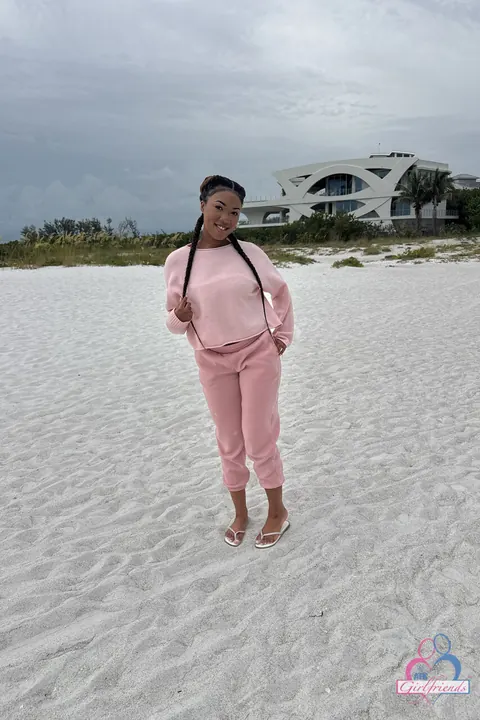 Ebony Babe with Big Tits Takes a Creampie on the Beach – photo 1 of 21