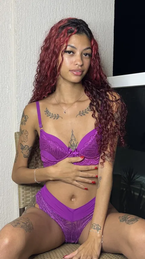Latina Redhead Strips Off Her Lingerie and Uses a Dildo – photo 6 of 20