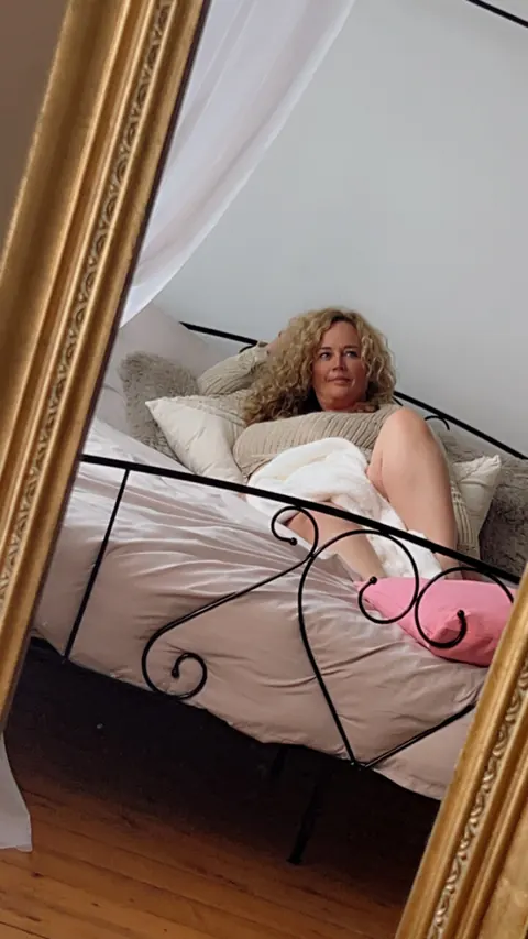 Curvy Dutch Blonde Flaunts Her Big Tits and Round Ass – photo 7 of 10