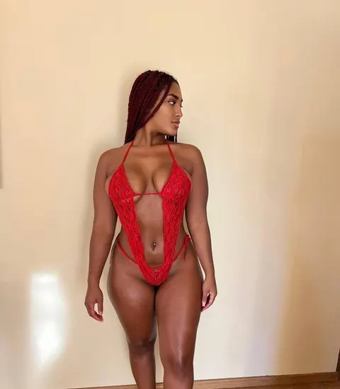 Curvy Ebony Babe with Big Natural Tits Smiles in a Red Bikini in the Bathroom – photo 11 of 20