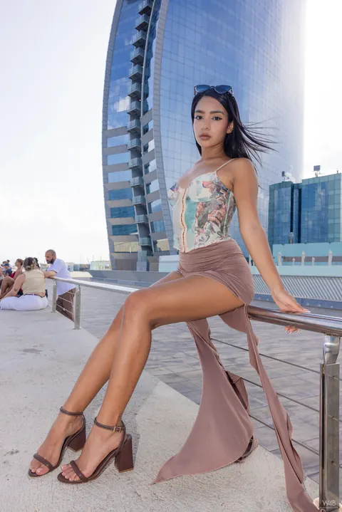 Latina Slips Out of Her Dress and Poses Nude – photo 3 of 21