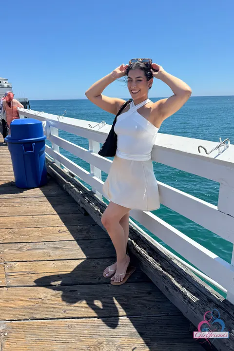 Latina Brunette Poses Nude on a Boat – photo 19 of 21