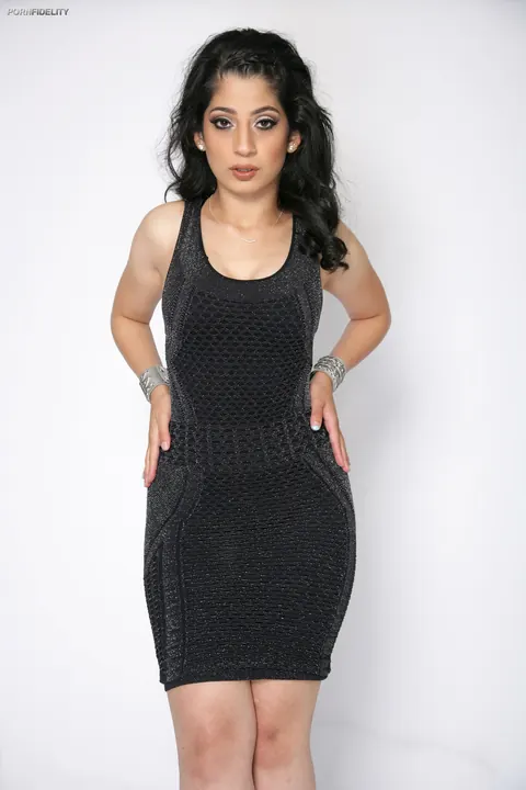 Nadia Ali: Petite Asian MILF Slips Out of Her Dress – photo 13 of 16