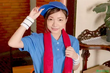 Slim Japanese Woman in Uniform Gets Creampied