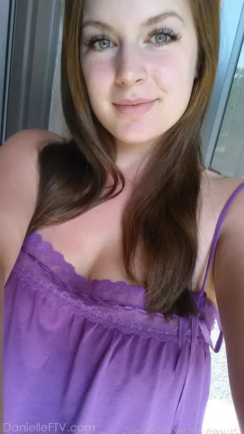 Woman Snaps Topless Selfies in Cosplay Around the House – photo 3 of 14