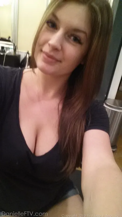 Woman Snaps Topless Selfies in Cosplay Around the House – photo 2 of 14
