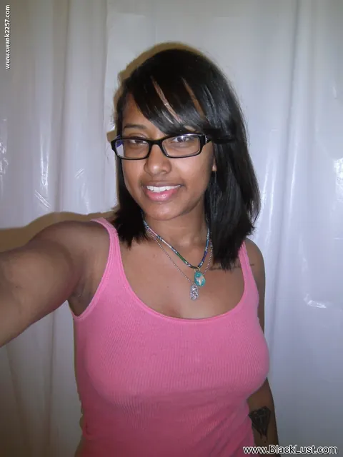 Ebony Babe Shows Her Big Tits and Shaved Pussy in Selfie – photo 1 of 20