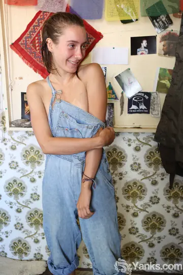 Slim Woman Strips Out of Her Jeans and Spreads Her Hairy Bush