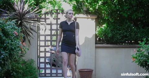 Chloe Rose: Blonde in a Skirt Gets Her Pussy Licked Outdoors Before Group Sex – photo 9 of 21