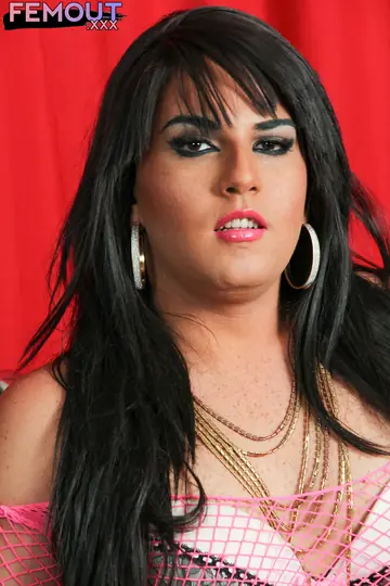 Curvy Trans Woman Undresses and Shows Her Ass and Cock