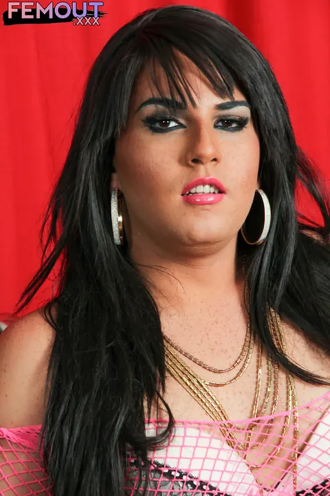 Curvy Trans Woman Undresses and Shows Her Ass and Cock – photo 1 of 16