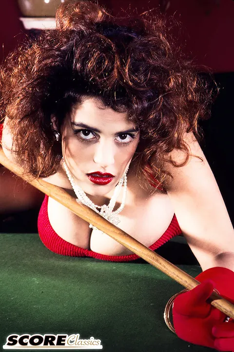 Nilli Willis: Tall MILF with Big Natural Tits Fingers Her Hairy Pussy on a Pool Table – photo 3 of 17