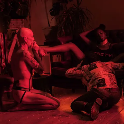 Thick Ebony Woman Joins Interracial Group Sex with Bisexual Men – photo 3 of 11