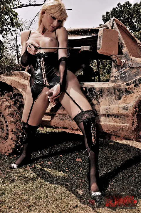 Blonde Trans MILF Dominates in Latex and Heels Outdoors – photo 21 of 21