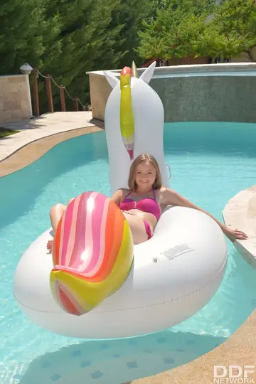Lady Bug – European Blonde in a Bikini Gets Fucked Poolside and Swallows