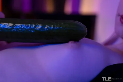Ginger Mary: British Redhead Fingers and Uses Cucumber Toy – photo 5 of 16