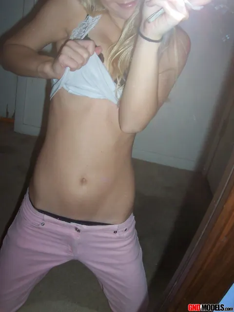 Blonde Amateur Strips to Lingerie in the Mirror Selfie – photo 4 of 12