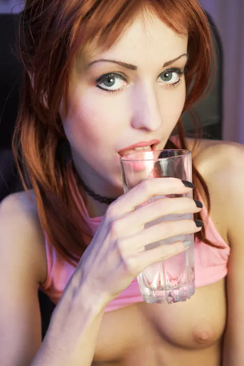 Liuba: Skinny Redhead Pulls Down Her Shorts and Spreads Wide – photo 11 of 21