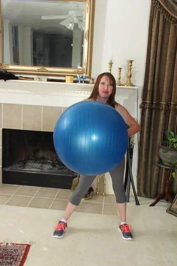 Thick Redhead MILF Strips Out of Her Yoga Pants and Spreads Her Pussy
