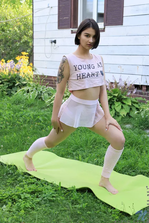 Sasha X Ray: Tattooed Russian Brunette Strips Outdoors and Spreads – photo 3 of 21