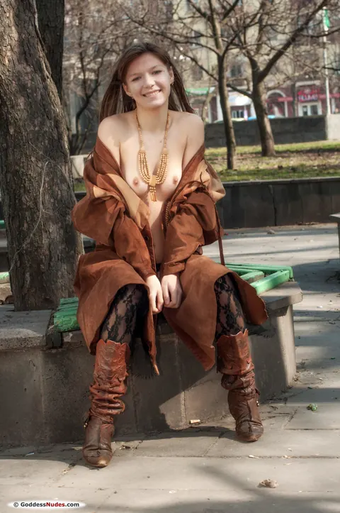 Red Eva: Petite Ukrainian Redhead Poses Nude in Boots – photo 16 of 21