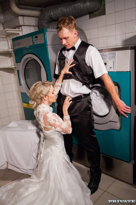 Chaynee: Czech Bride in Stockings Takes Anal Doggy Style – photo 11 of 20