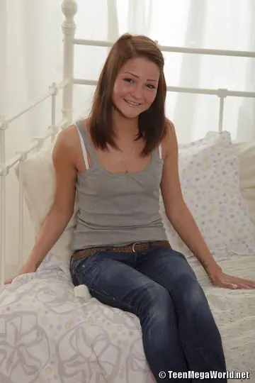 Slim Woman in Jeans Gives a Blowjob and Takes a Creampie Doggy Style