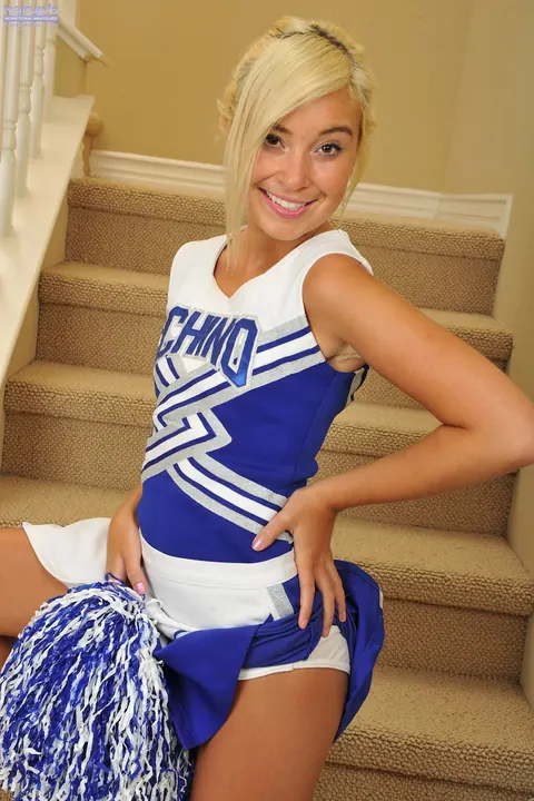 Kaylee Haze: Blonde in Cosplay Uniform Spreads Her Pussy on the Stairs – photo 2 of 21