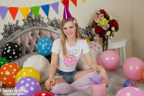 Blonde PAWG Spreads on the Bed Among Balloons – photo 2 of 20