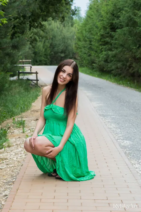 Evita Lima: Busty European Brunette Flashes and Strips on the Roadway – photo 4 of 16