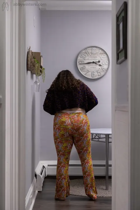 Thick Brunette Flaunts Her Big Ass in Panties – photo 19 of 21
